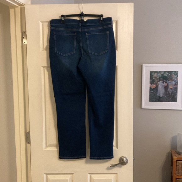 Wonderly Midnight Blue Jeans - Picture 2 of 7